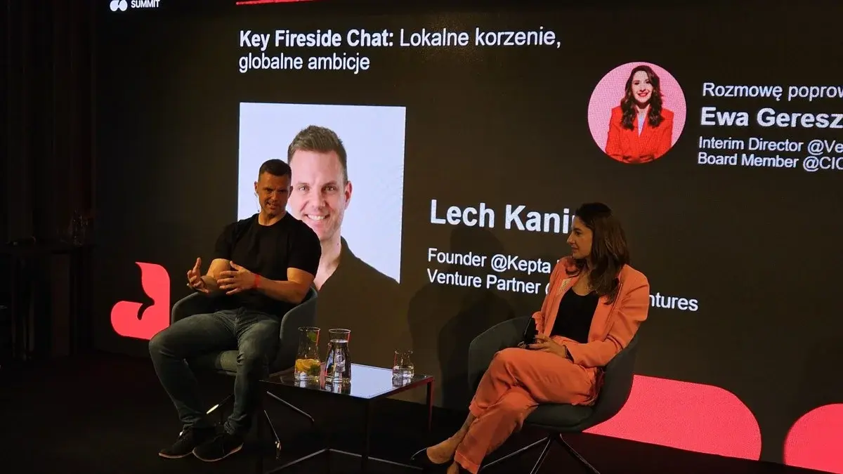 PolishTech on stage at Startup Community Summit Poznań